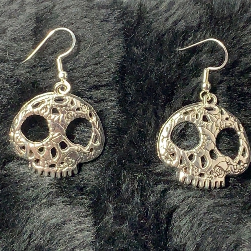 🖤Skull Earrings-925 hooks - Picture 2 of 6